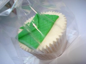 Clutch bag cupcake