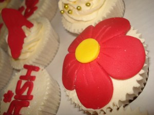 Big red flower cupcake