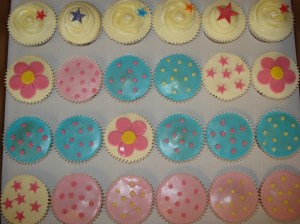 Polka dot cupcakes