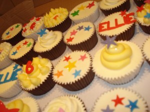 Stars and swirl cupcakes