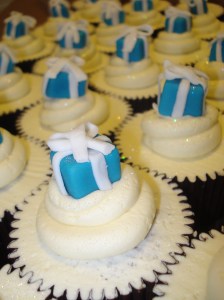 Tiffany & Co boxes on Cupcakes