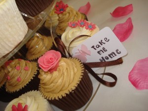 Pink rose cupcake to take home!