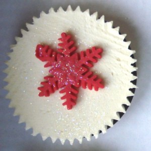 Red snowflake cupcake