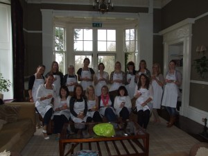 Hens in aprons with decorated cupcakes!