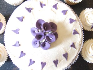 Purple Cala Lily wedding cake and cupcakes
