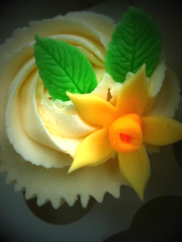 Daffodil Cupcake