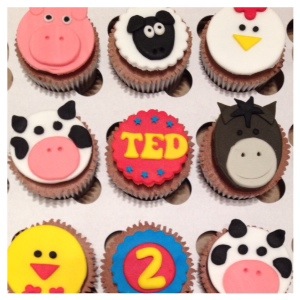 Farm Animal Cupcakes by Lizzie