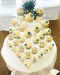 100 Wedding Cupcakes by Lizzie
